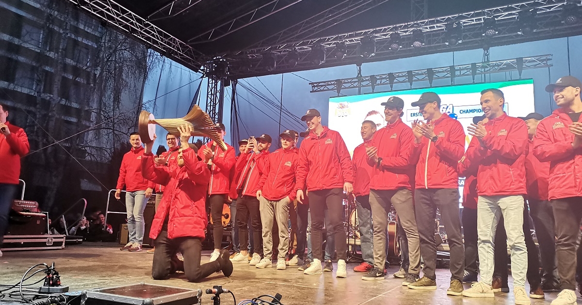 Megünnepelték a gyergyószentmiklósiak bajnokcsapatukat